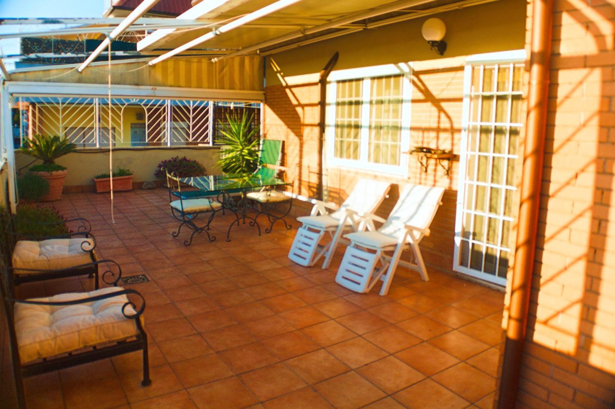 Tiziana's Terrace - Pet Friendly Roma